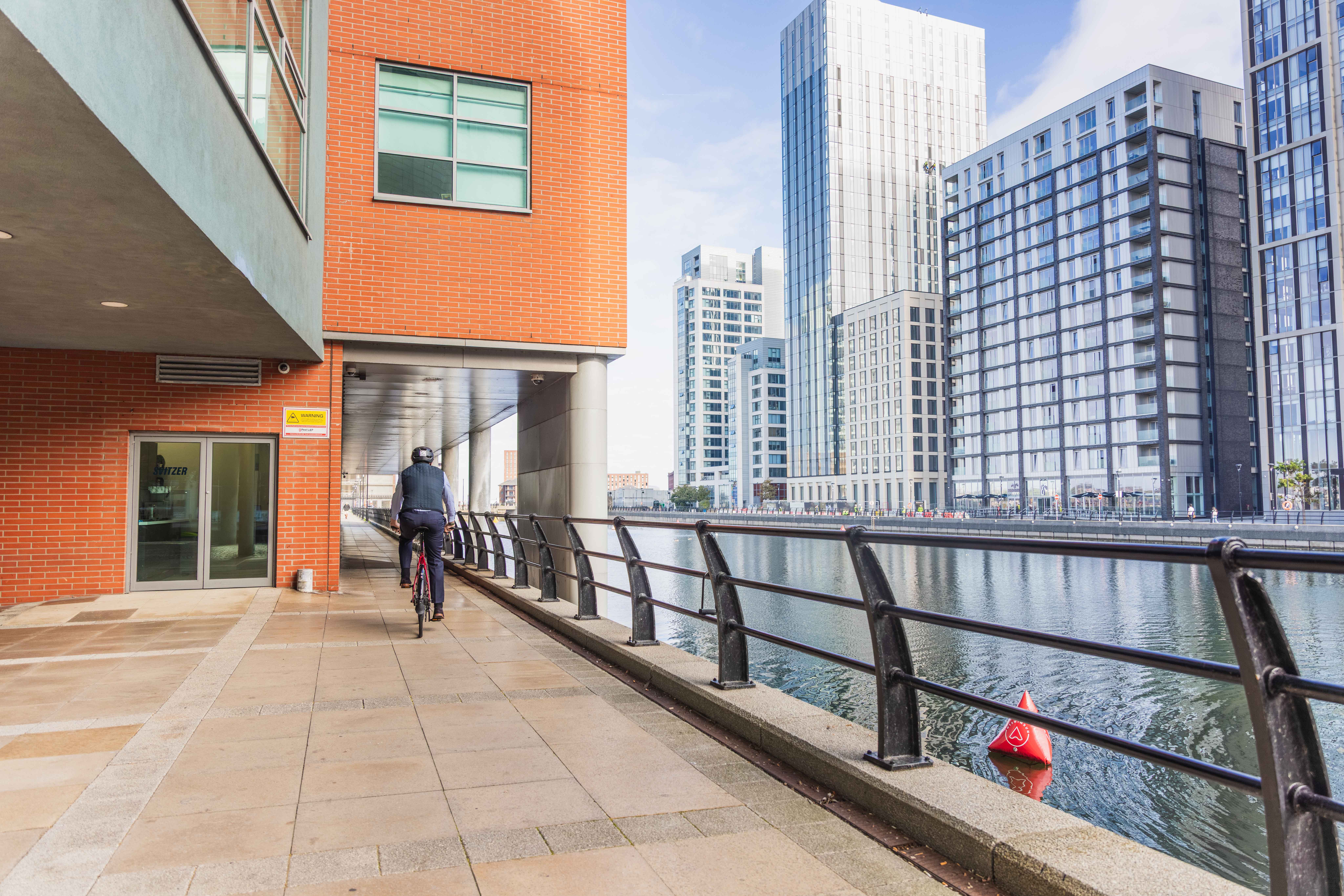 LVPLWATERSLIFESTYLE 9073